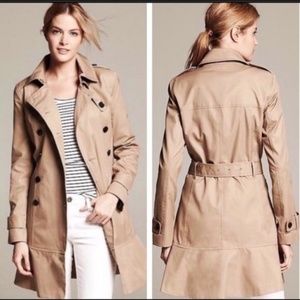 ❣️Banana Republic Ruffle Flared Trench Coat LNWOT